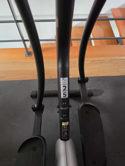 Bicicleta elíptica Domyos Essential+ 06