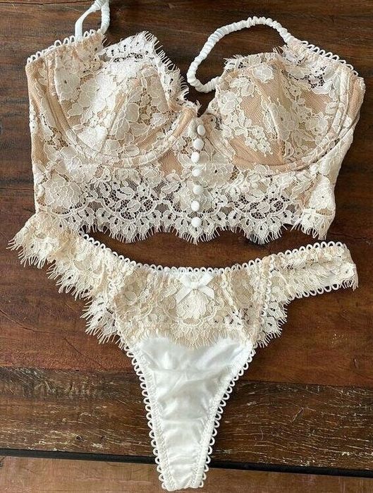 Бюстгальтер Victoria's Secret For Love & Lemons