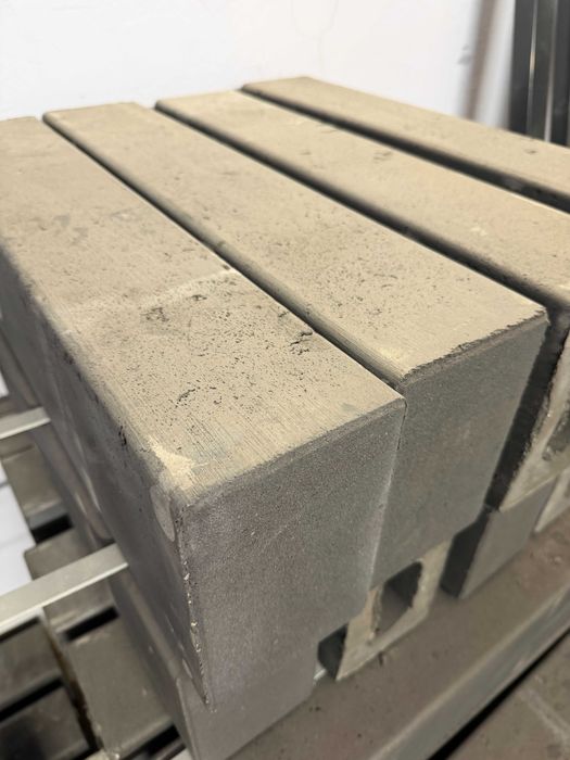 Palisada Novator Bruk-Bet wysokość 60 cm - Grafit - 33szt
