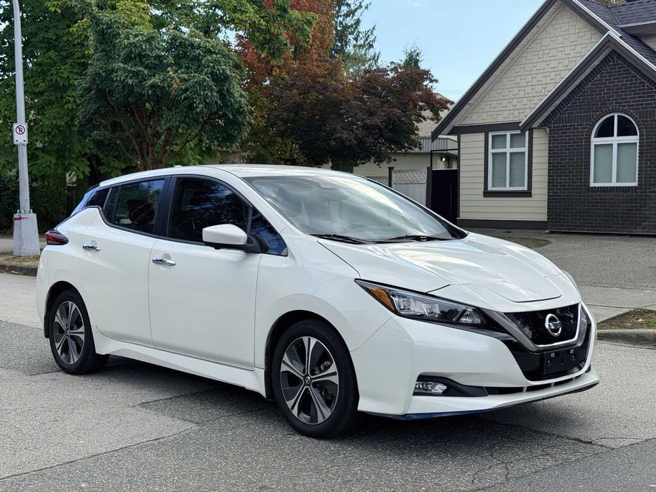 Nissan LEAF SV      2021