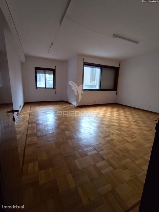 Escritório na Baixa do Porto