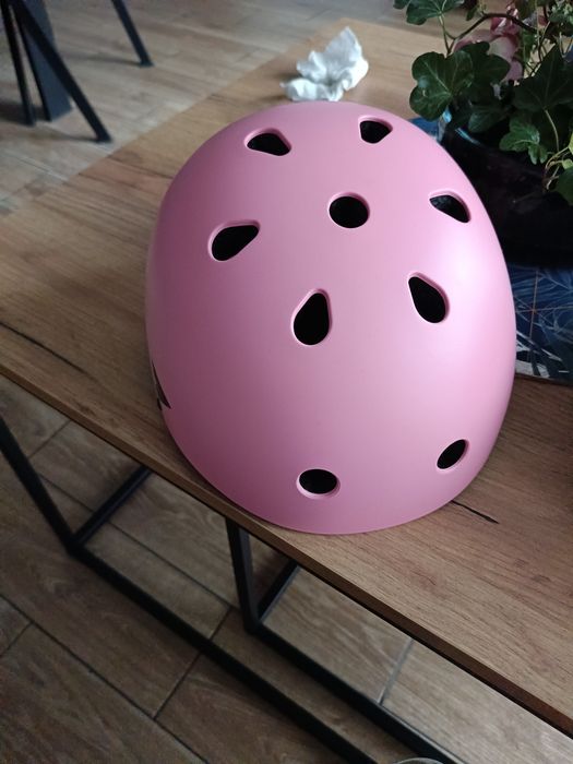 Kask różowy r. M