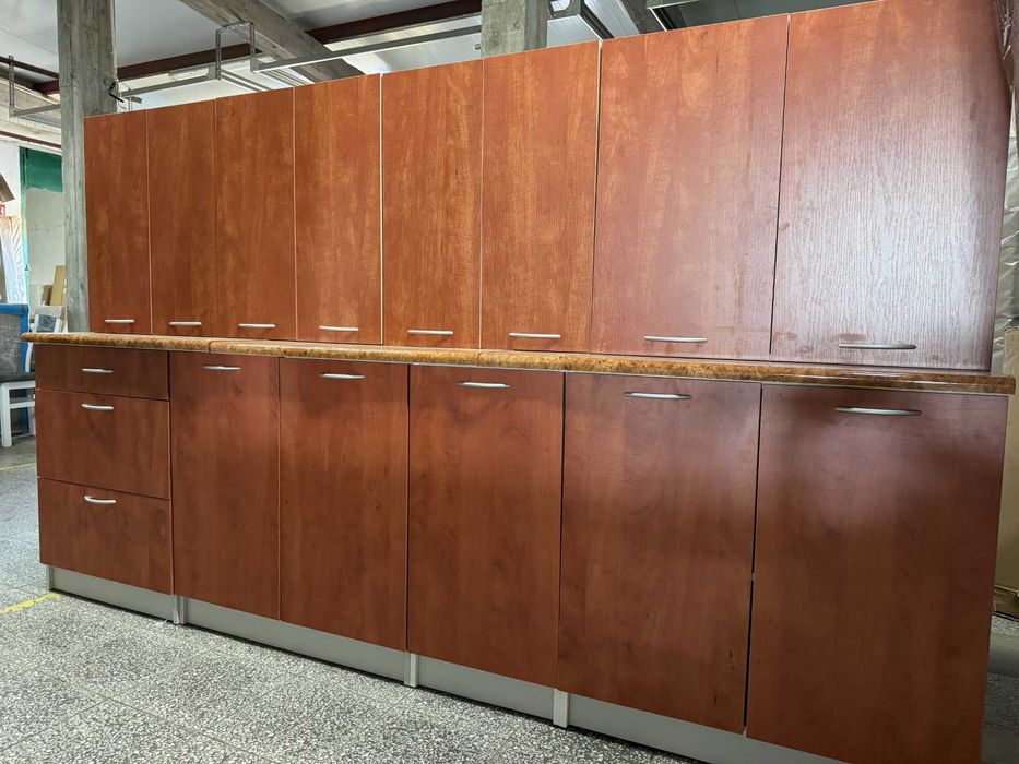 Wyprzedaż mebli kuchennych