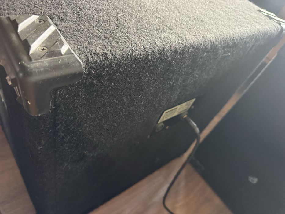 Coluna para baixo Markbass STD 104 HR