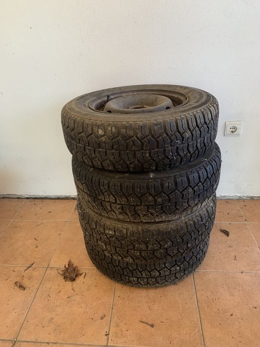 4 pneus com jante 185/70 R14