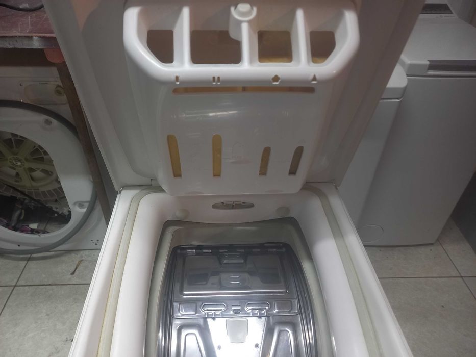 Sprzedam pralkę Candy ład. od góry 6 lg 1000 obr dowóz.