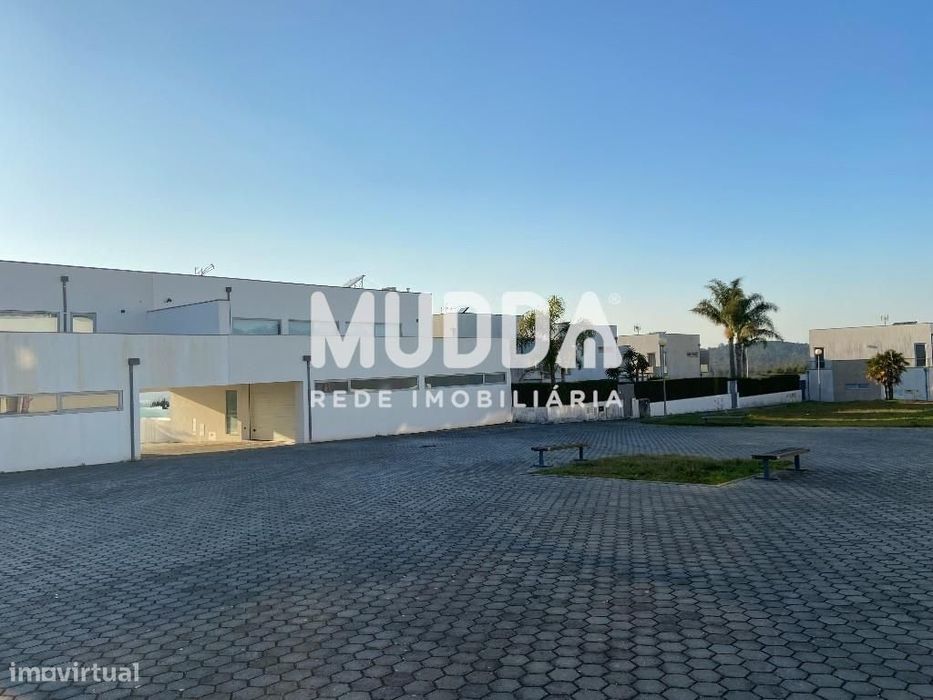 Terreno de 759 m2 para Construção
