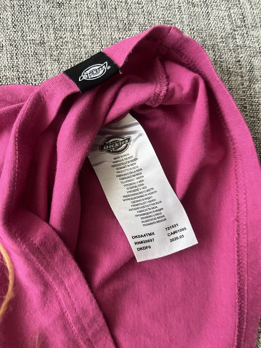 T-shirt rosa, Dickies