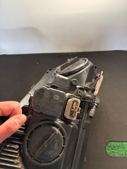 lampa lewa reflektor lewy mercedes w212 bi xenon + led skrętny hella e