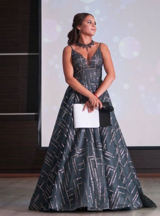 Длинное выпускное платье Bridal Secret