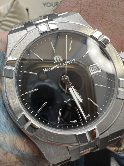 Maurice Lacroix Aikon AI1108-SS002-330-1