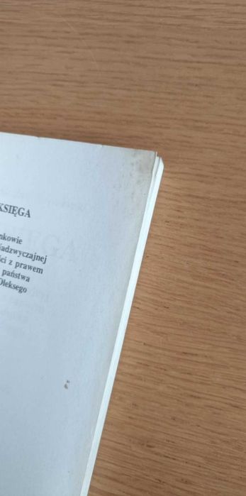 książka Szara księga