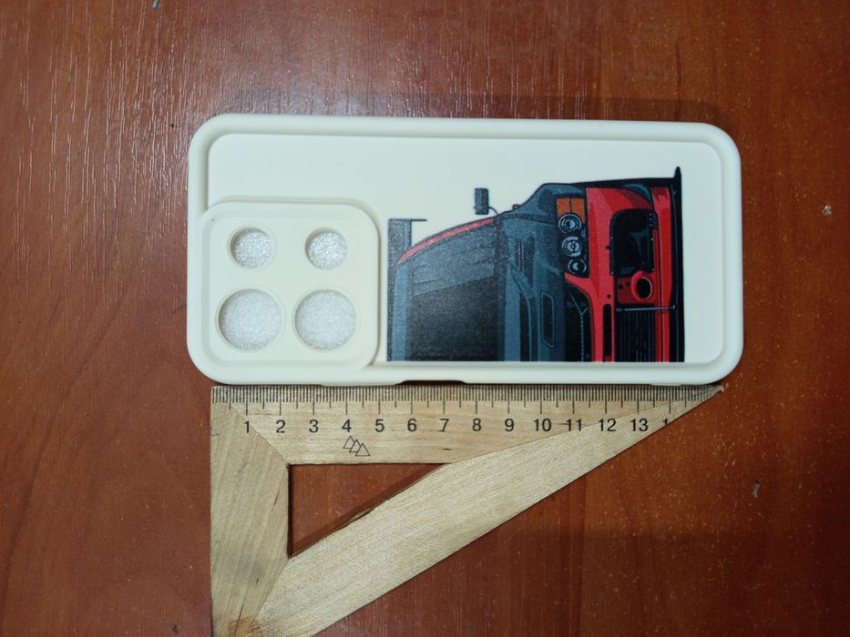 Продам чехол для Xiaomi redmi 13 4g з авто