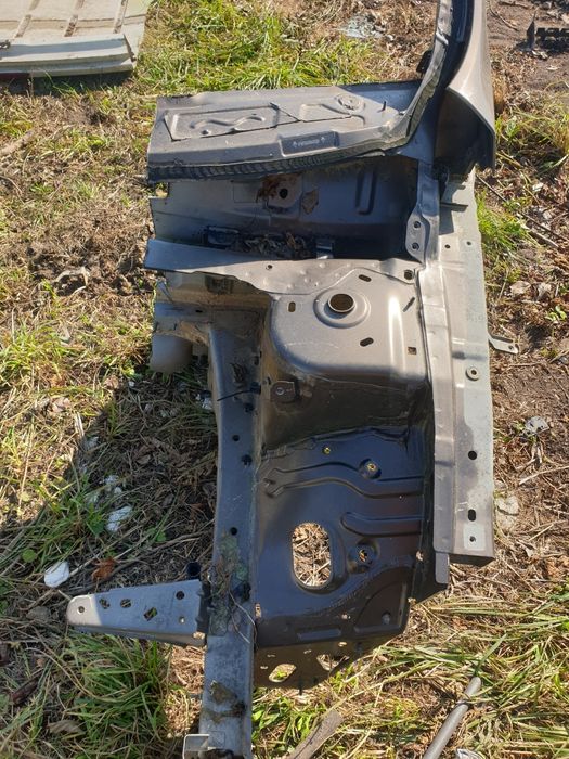 Передня четверть ліва та права Renault Talisman