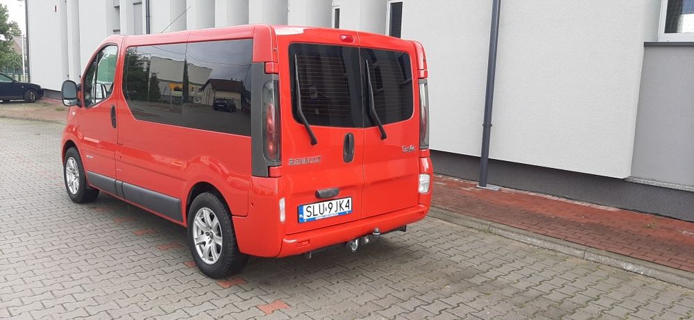 Wynajem Busa Renault Trafic