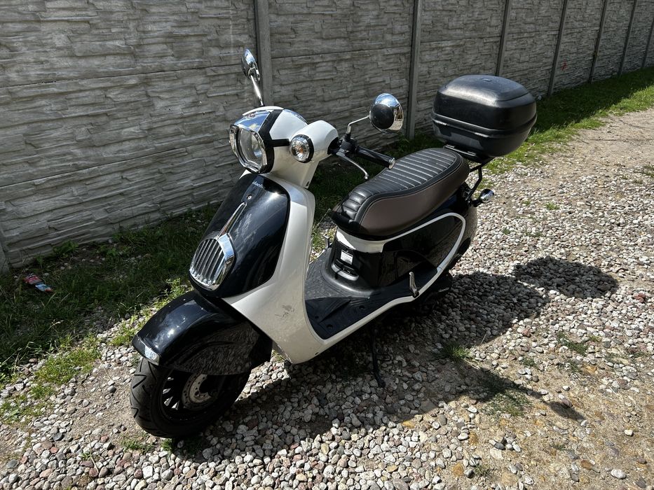 Skuter 125 Aroma 2016 rok