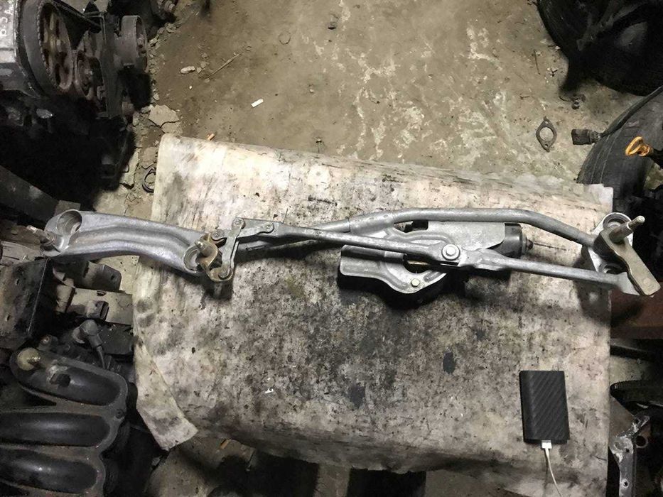 Трапеція склоочисників моторчик BMW E39 БМВ 8259247 6161-8361741