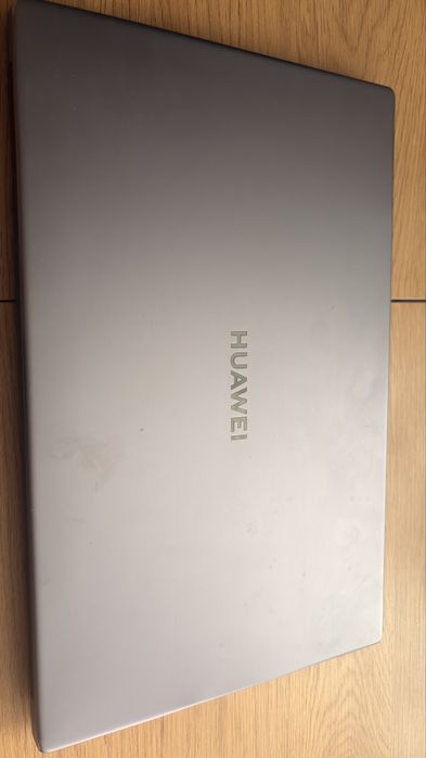 Laptop Huawei w pepni sprawny