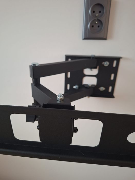 Uchwyt do telewizora teleskopowy