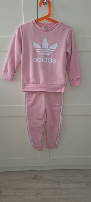 Dres adidas 104 dla dziewczynki
