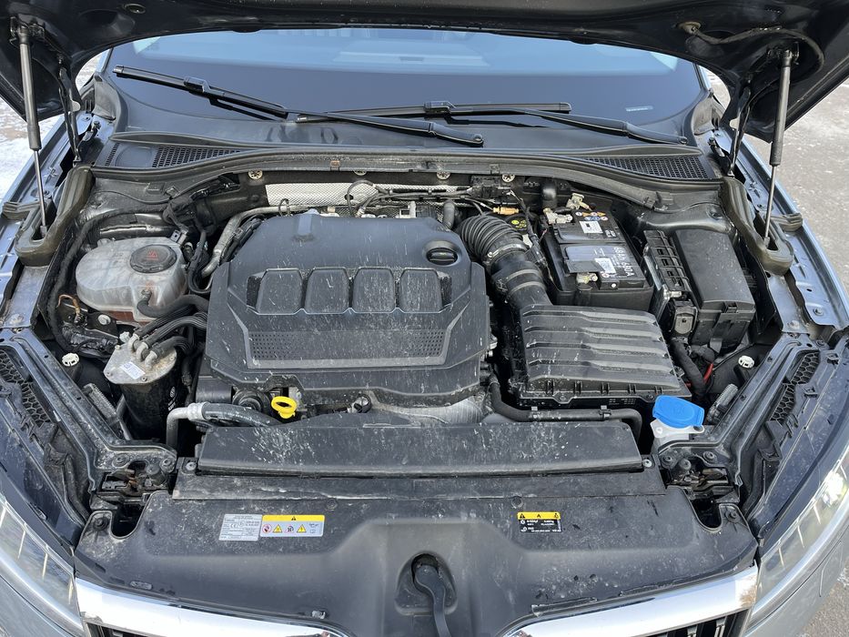 Шкода суперб skoda superb 2021 рік 2.0 тді