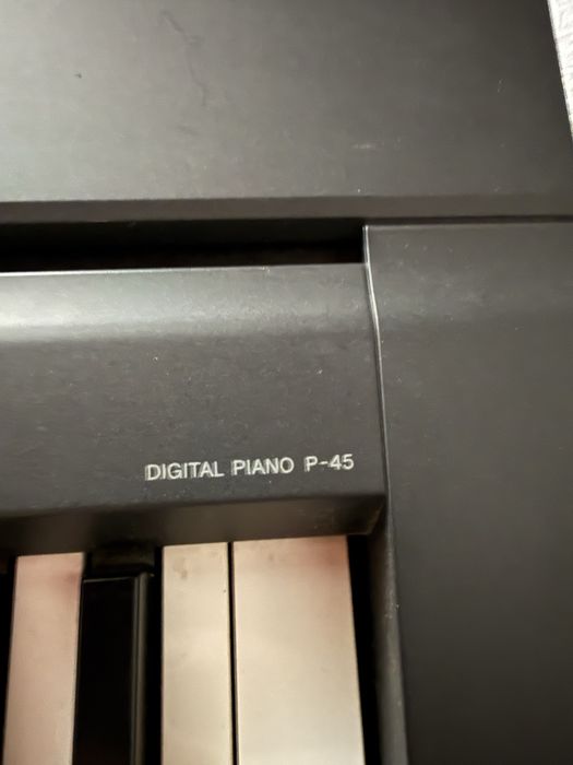 Piano digital yamaha P 45