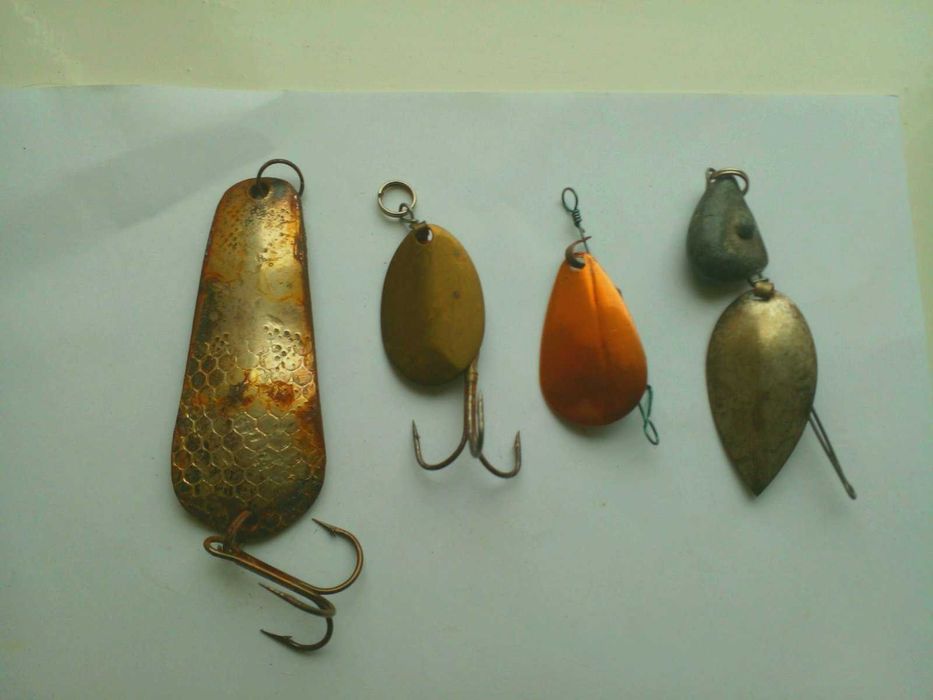 Продам блесны вертушки и колебалки, грузки, подсаку, спиннинг