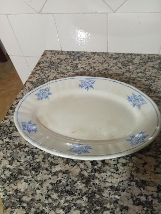 Terrina Sacavém em bom estado