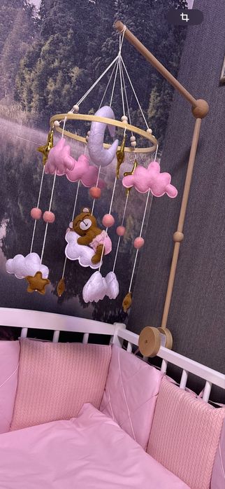 Мобіль для дівчинки в ліжечко