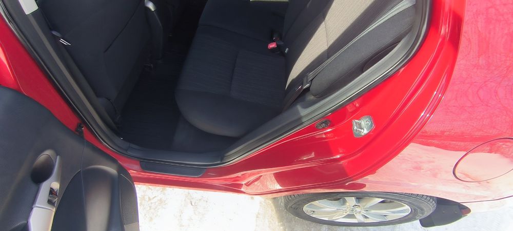 Продаю TOYOTA AURIS 2008