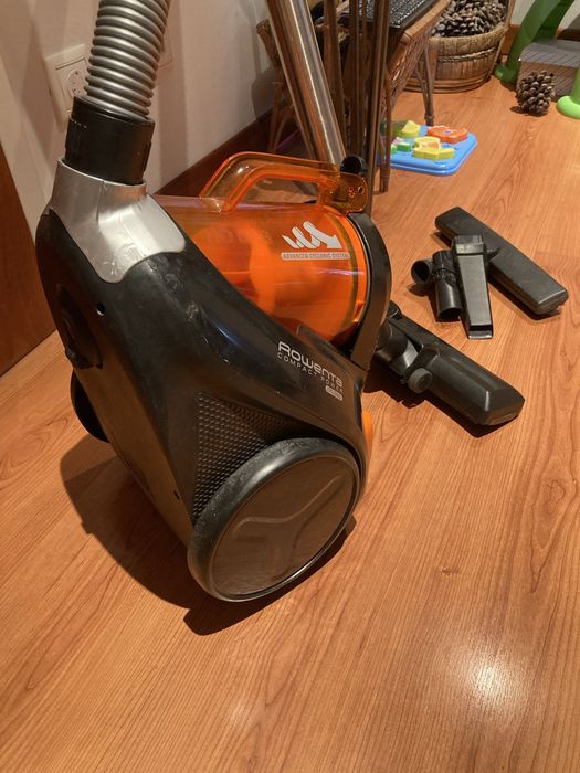 Rowenta 2000 w ciclonic  sistem