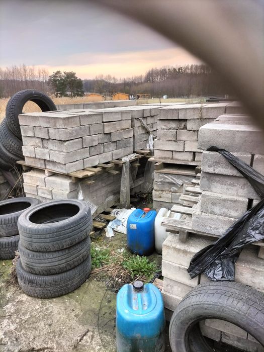 Bloczki betonowe używane