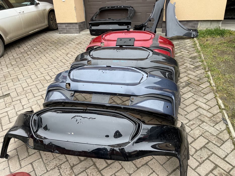 Ford Mustang Mach E бампер