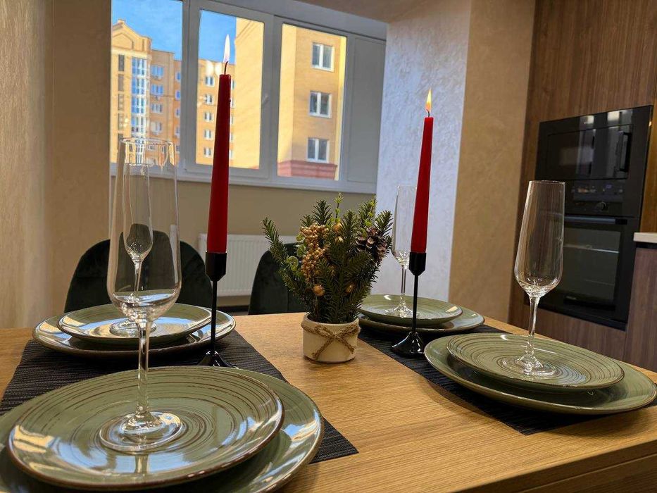 Пров.Тарнавського, сучасний ремонт. Кухня-студія + спальня.