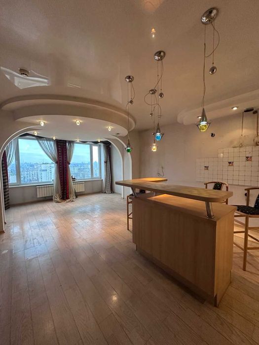 780$м2 пр-т Володимира Івасюка 22 Мінська Оболонський р-н Оазис