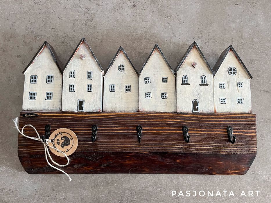 Wieszak domki drewno hand made rękodzieło