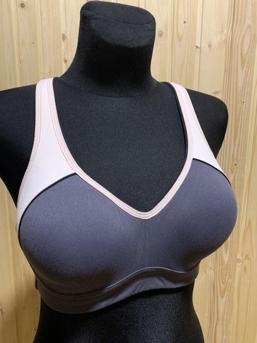 Топ, бюстгалтер, топік