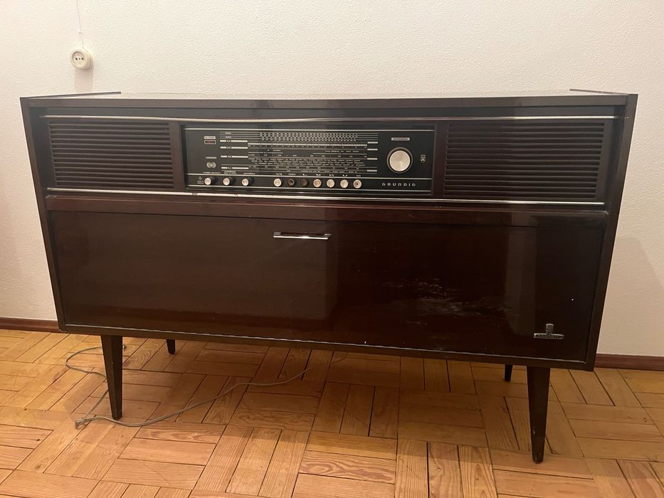 Grundig Stereo-Konzertschrank “Mandello e/SL” – 1960s – Working