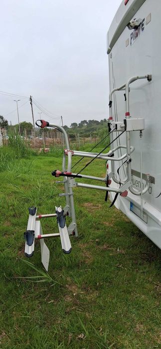 Vendo Suporte de Bicicletas para Autocaravana – 2 Bicicletas