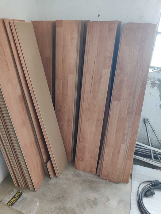 Pavimento FLUTUANTE USADO STEELPRO Carvalho Natural - Vários m²