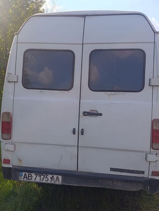 Продам Mersedes-Benz 410 пас на Спарці !!!