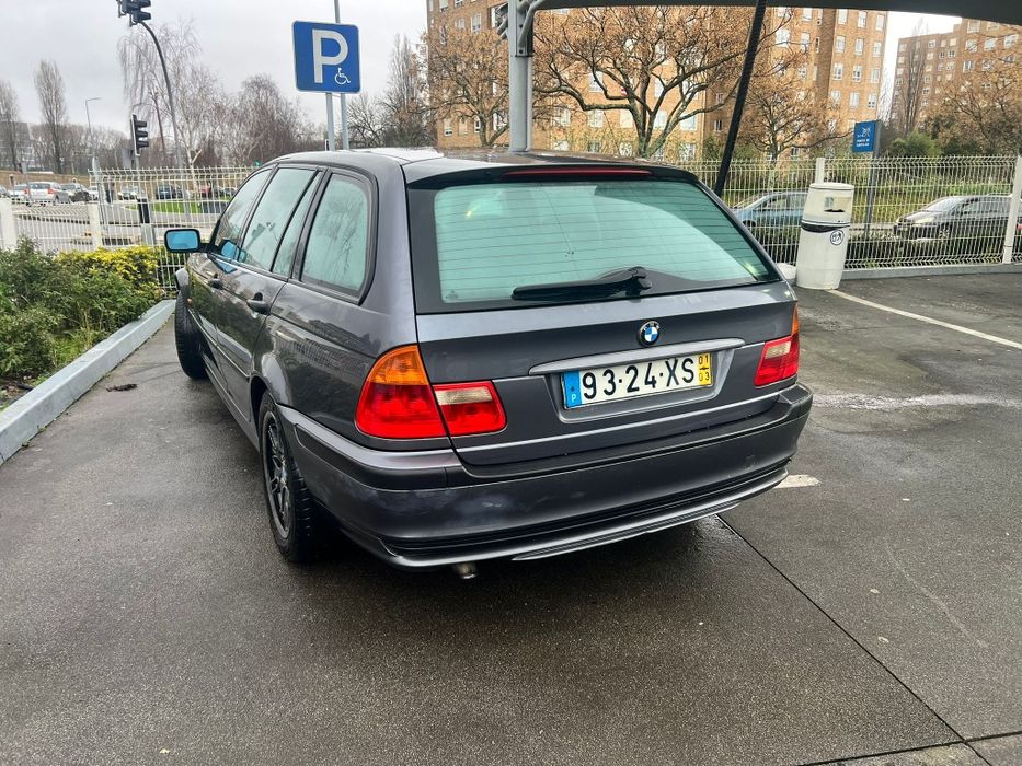 BMW 320d E46 – 2001 | Muito Estimado 
Vendo BMW 32