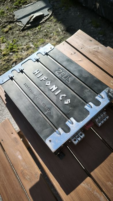 Wzmacniacz Hifonics ZXi4400 4x150 RMS 2x300 RMS okazja 4 kanały tanio!