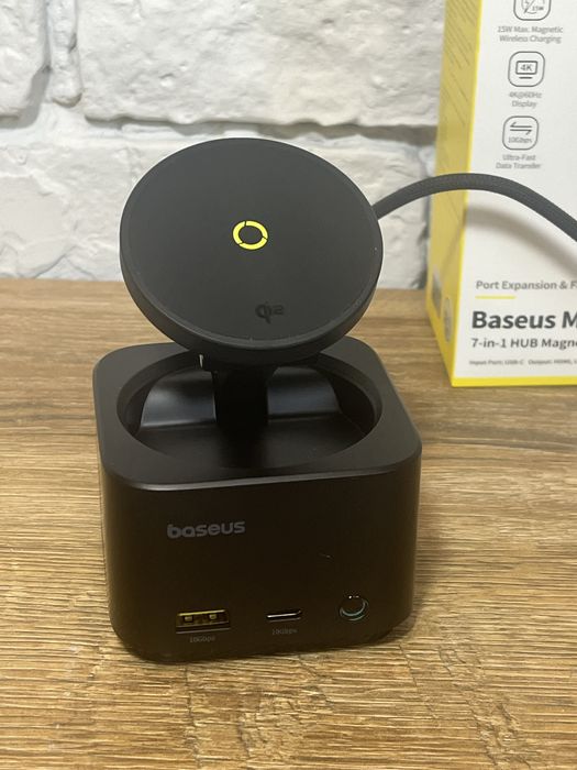 Хаб Baseus MagPro Series II 7-in-1 15W Qi2 Бездротова зарядка