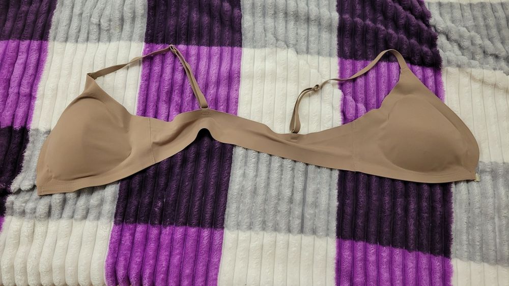 Продам бюстгалтеры Shein.