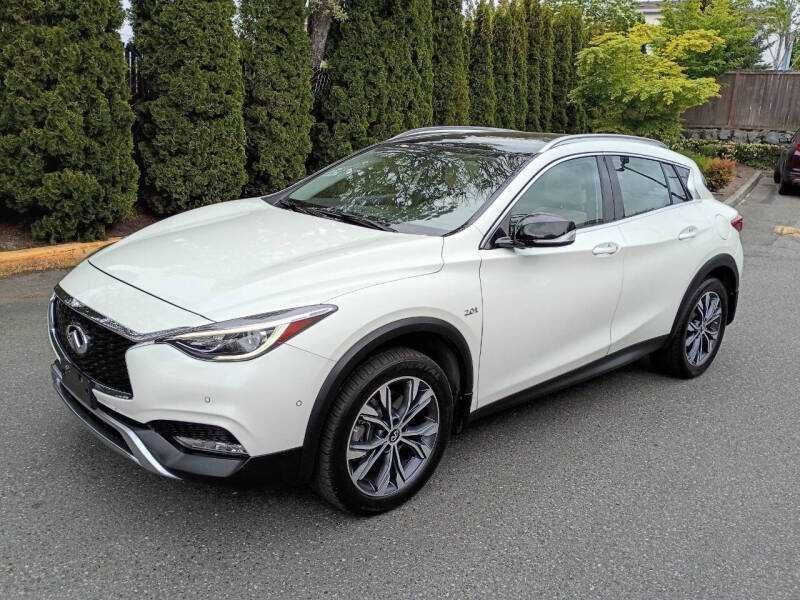 2017 Infiniti QX30 Premium