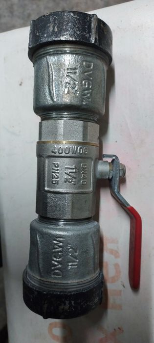 Цанга металева   .