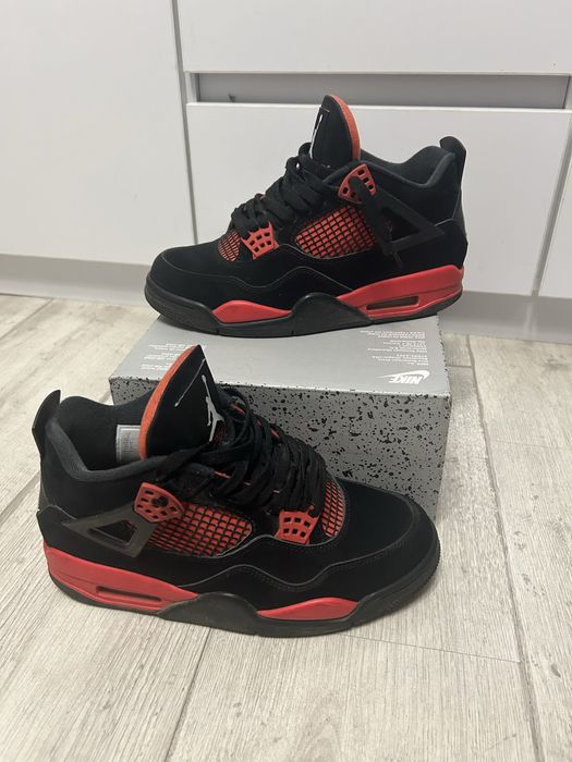 Air Jordan 4 Retro Thunder