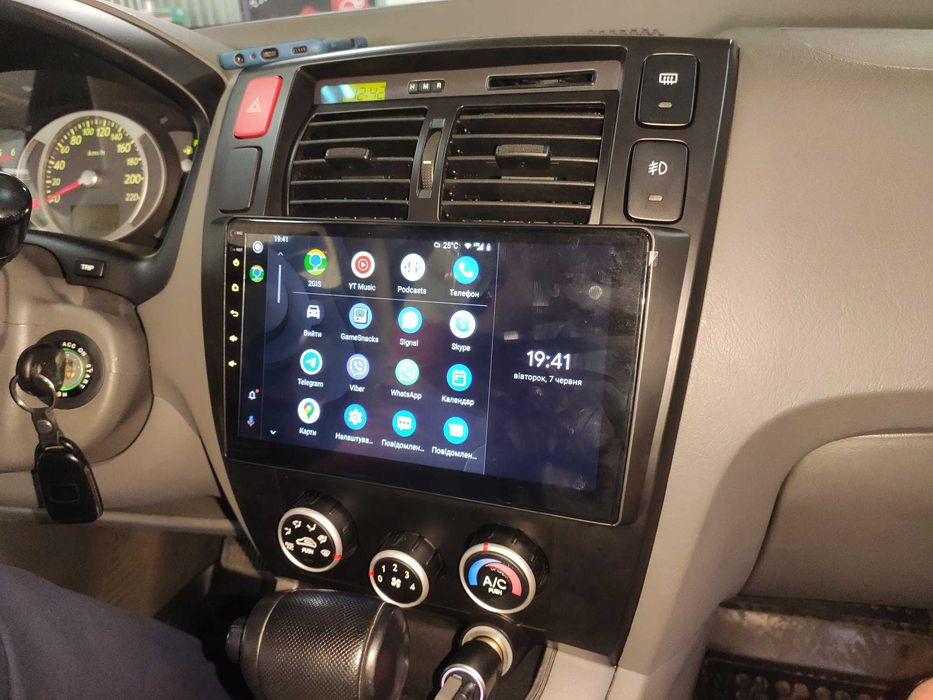 Штатная магнитола  для Hyundai Tucson 2006-2014 QLED 8 ядер шустрый