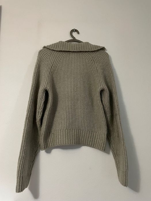 Camisola bege acinzentada